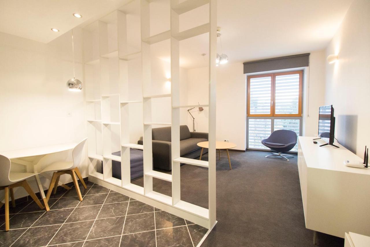 Happy Estate Apartments - Trakt Kupiecki ヴロツワフ エクステリア 写真