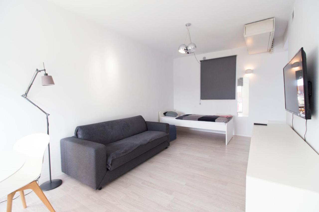 Happy Estate Apartments - Trakt Kupiecki ヴロツワフ エクステリア 写真